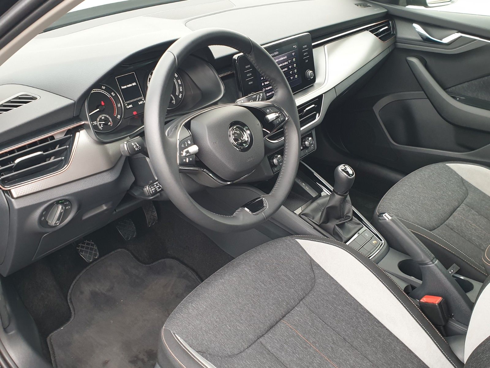 Skoda Kamiq Style - Samsaru's Car Outlet