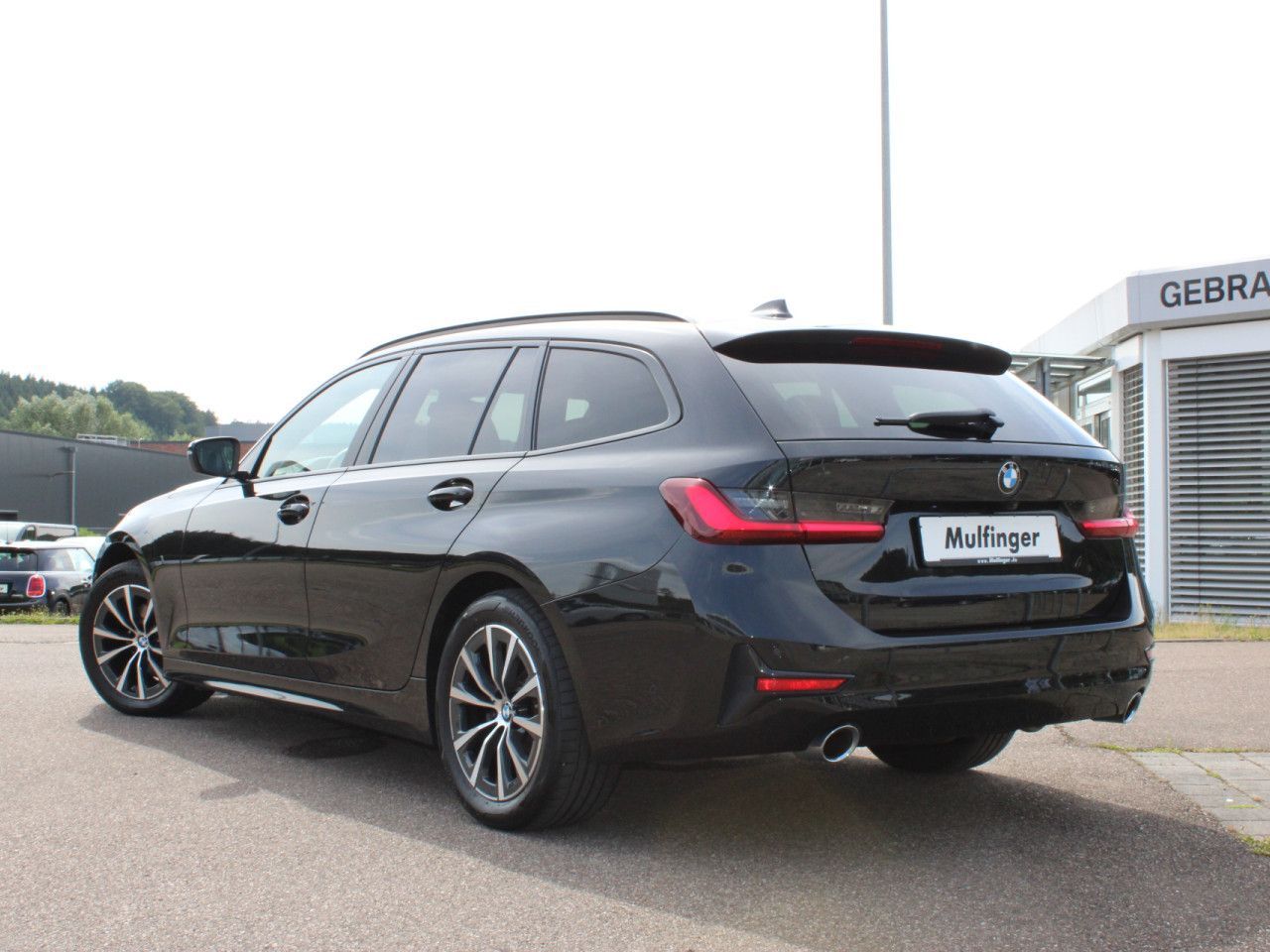 BMW 320d xDr.T.Sports.LiveProf.HiFi - Samsaru's Car Outlet
