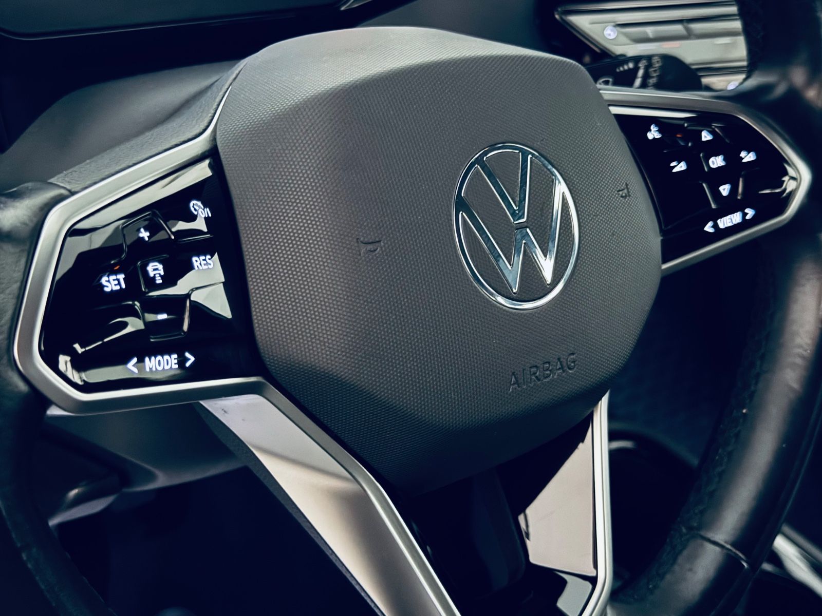 Volkswagen ID.3 Pro Performance 150 kW Life - Samsaru's Car Outlet