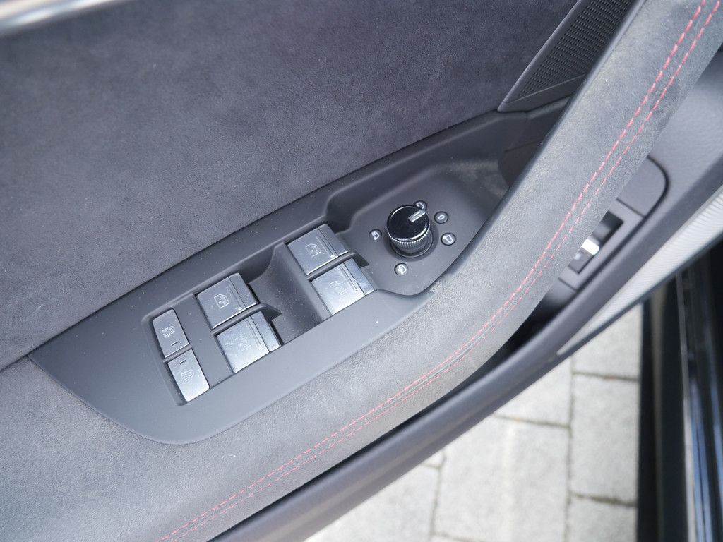 Audi RS6 Avant quattro performance STANDHZ+HUD+B&O+SH