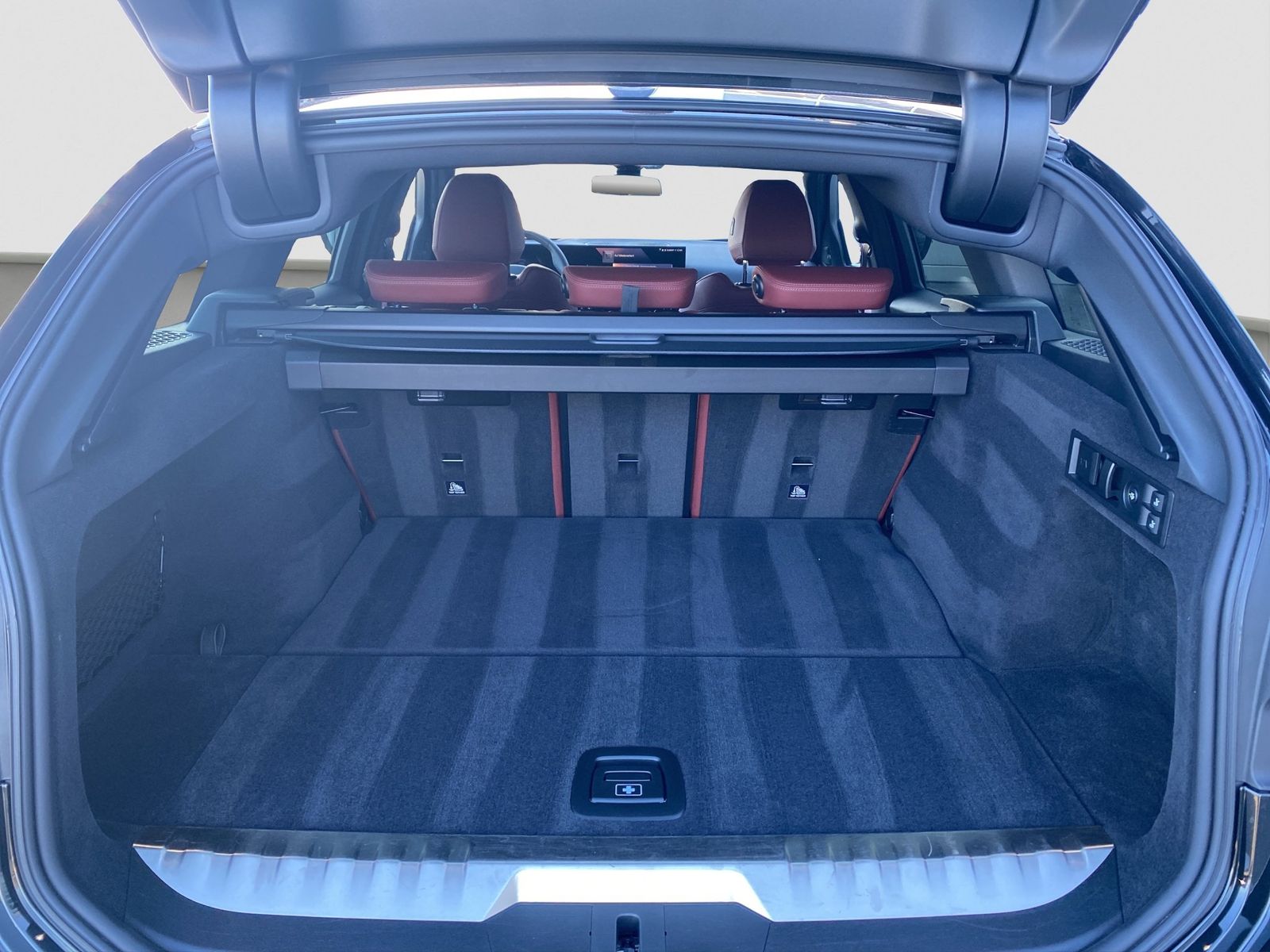 BMW 330e Touring xDrive ///M-Sport PRO ACC PanoSD 36