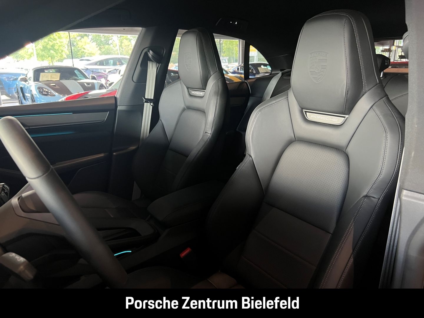 Porsche Macan 4S Burmester Rückfahrkamera Luftfederung