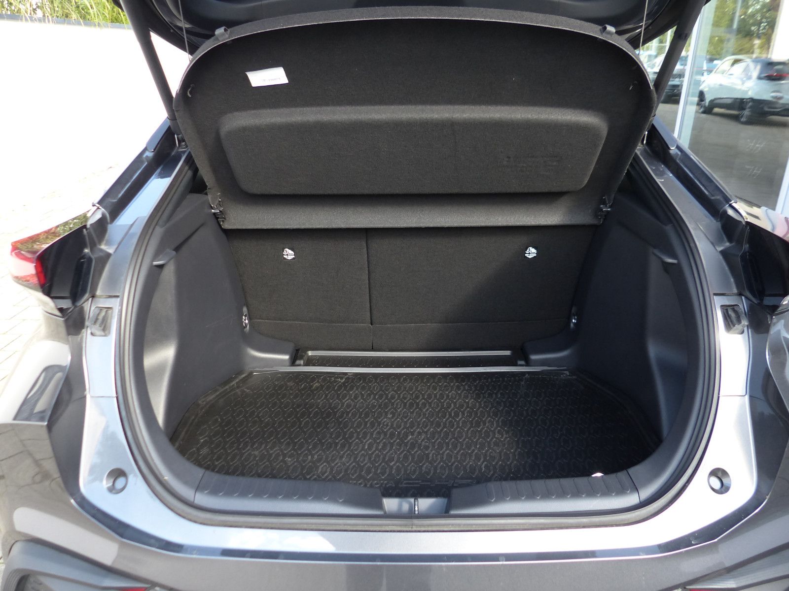 Toyota C-HR 1.8 Team D + Teckpaket LED el.Heckklappe