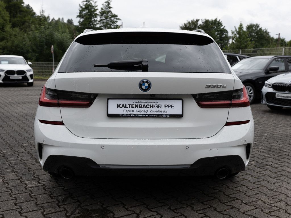 BMW 330e Touring M-Sportpaket - Samsaru's Car Outlet