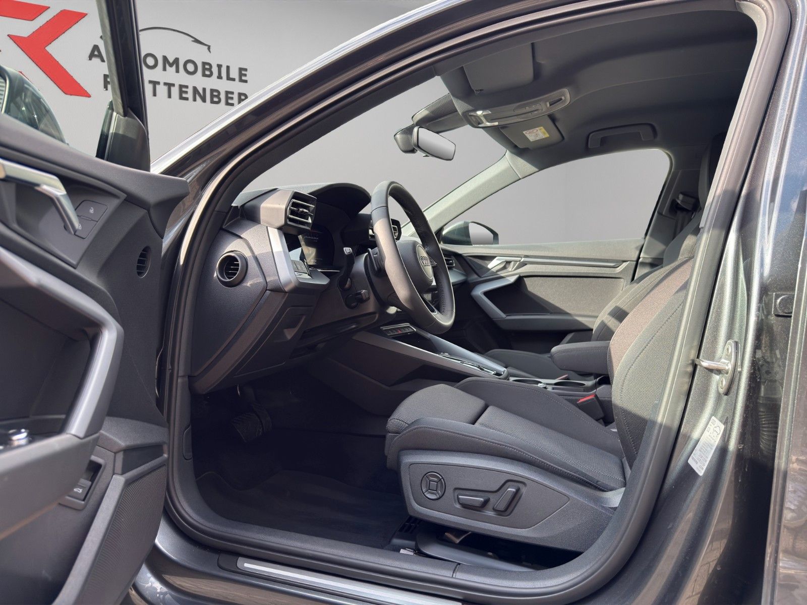 Audi A3 Limousine 30 TFSI S line *LED*NAVI*KAMERA*SHZ