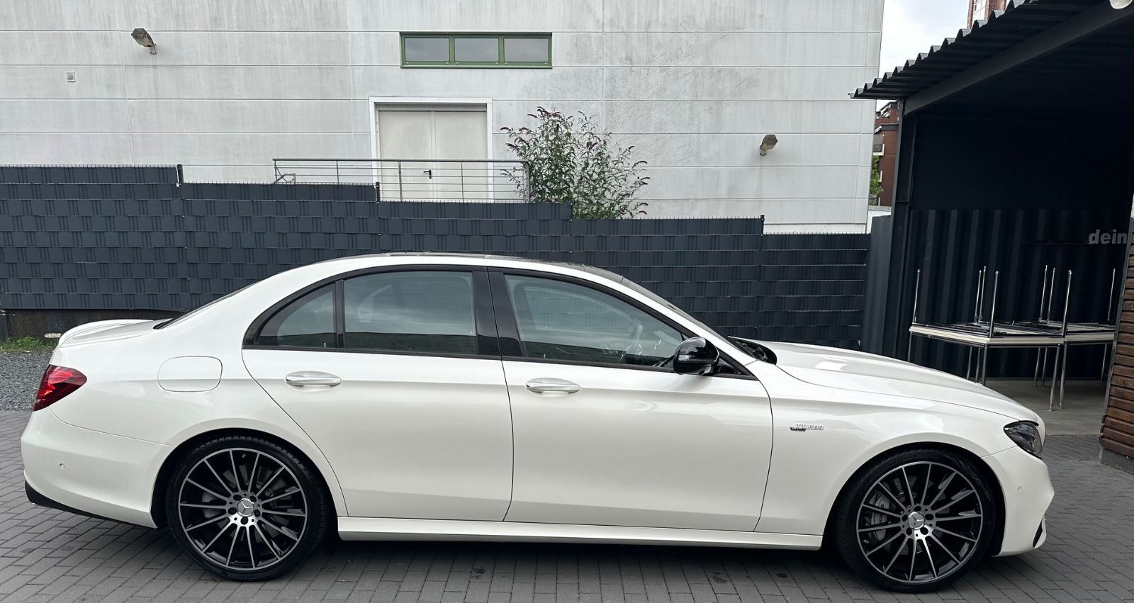 Mercedes-Benz E 53 AMG 4Matic+ - Samsaru's Car Outlet