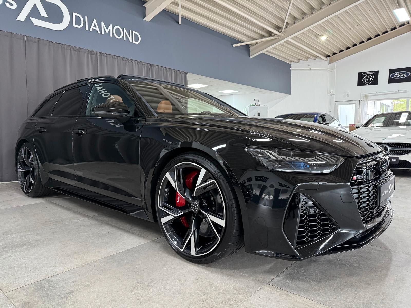 Audi Avant 4.0 TFSI quattro* KERAMIK *PANO *B&O*