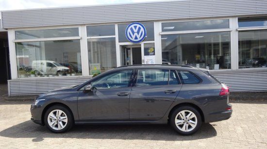 Volkswagen Golf VIII Variant 1.5 eTSI Life DSG - Samsaru's Car Outlet