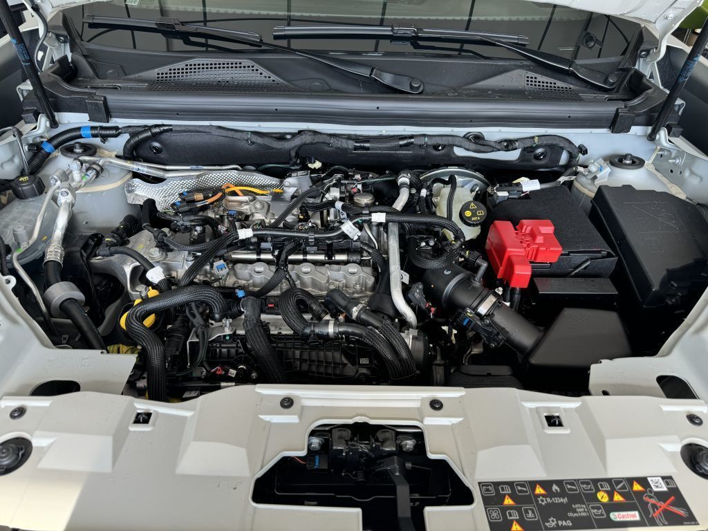 Dacia Duster Neuer Journey TCe130 - Samsaru's Car Outlet