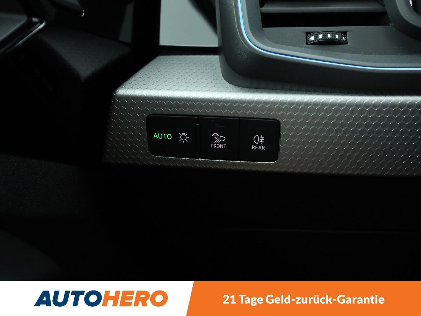 Audi A1 40 TFSI S line - Samsaru's Car Outlet