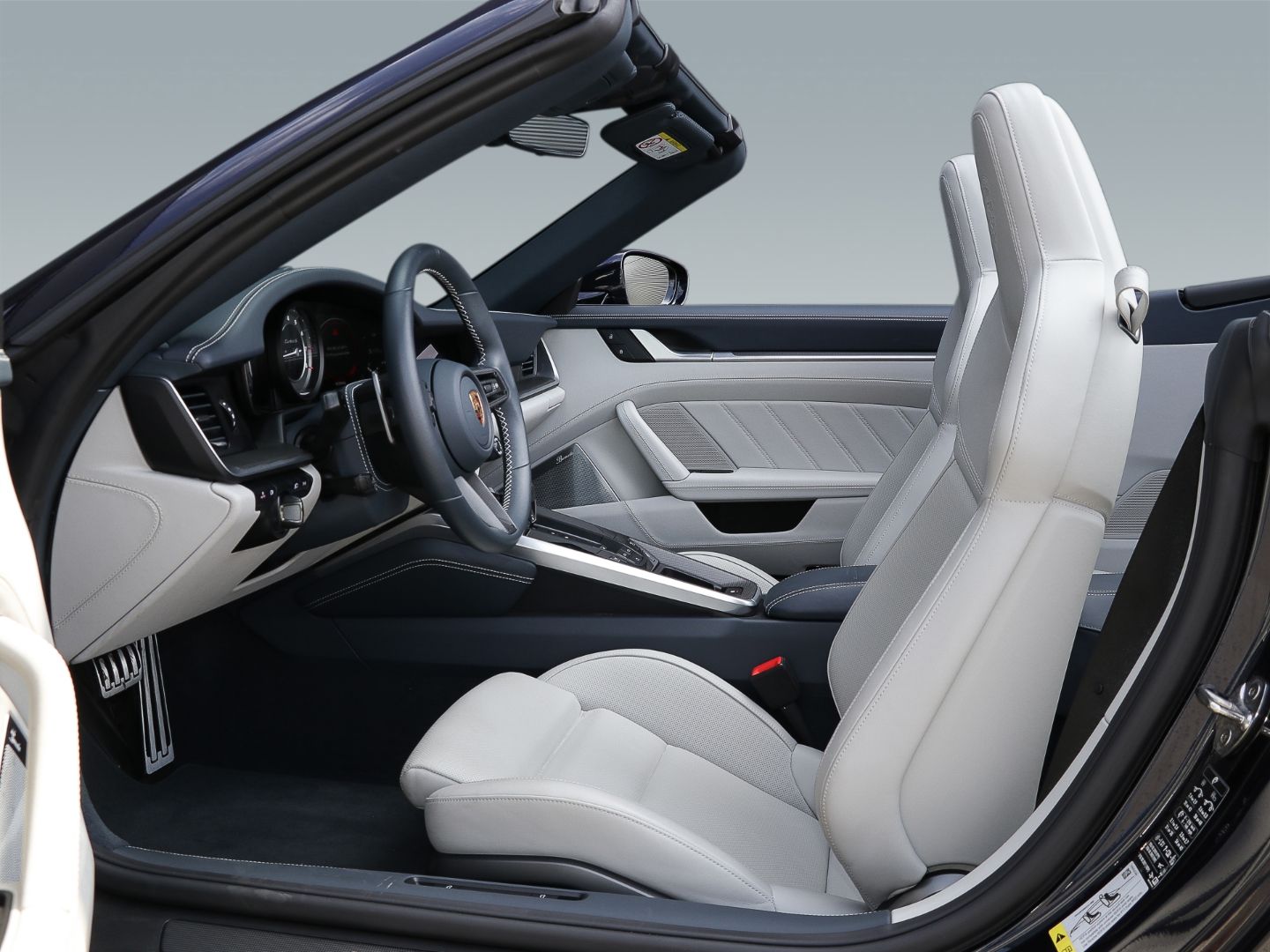 Porsche 992 911 Turbo S Cabrio Leder-crema Burmester