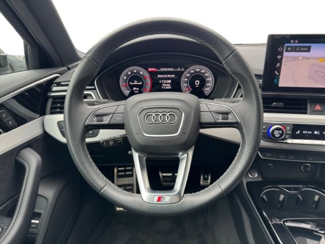 Audi A4 Avant 40 TFSI qu S-LINE - Samsaru's Car Outlet