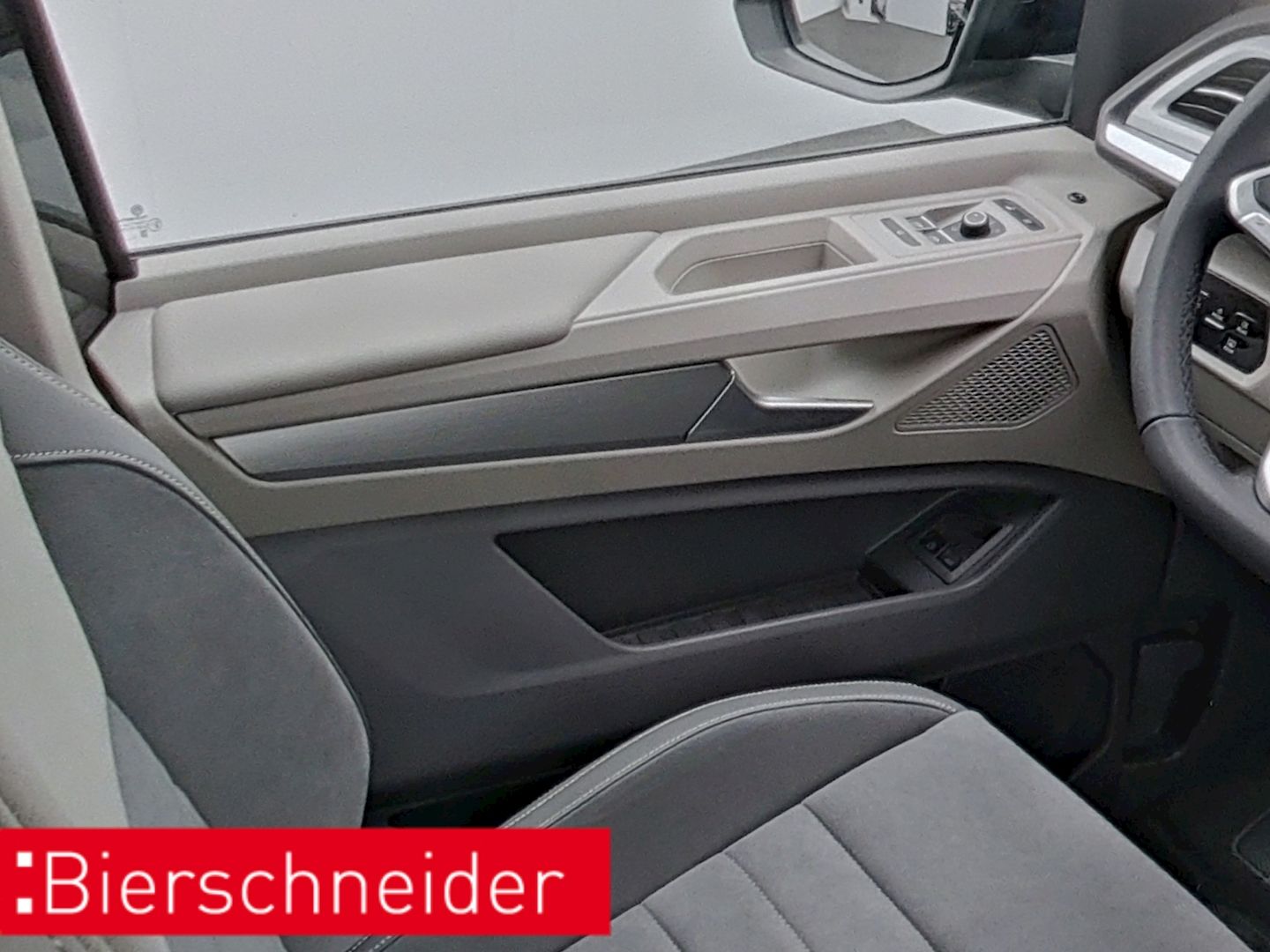Volkswagen T7 Multivan Style 1.5 eHybrid 4MOTION LED NAVI A