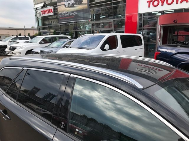 Toyota Corolla Touring Sports Hybrid - Samsaru's Car Outlet