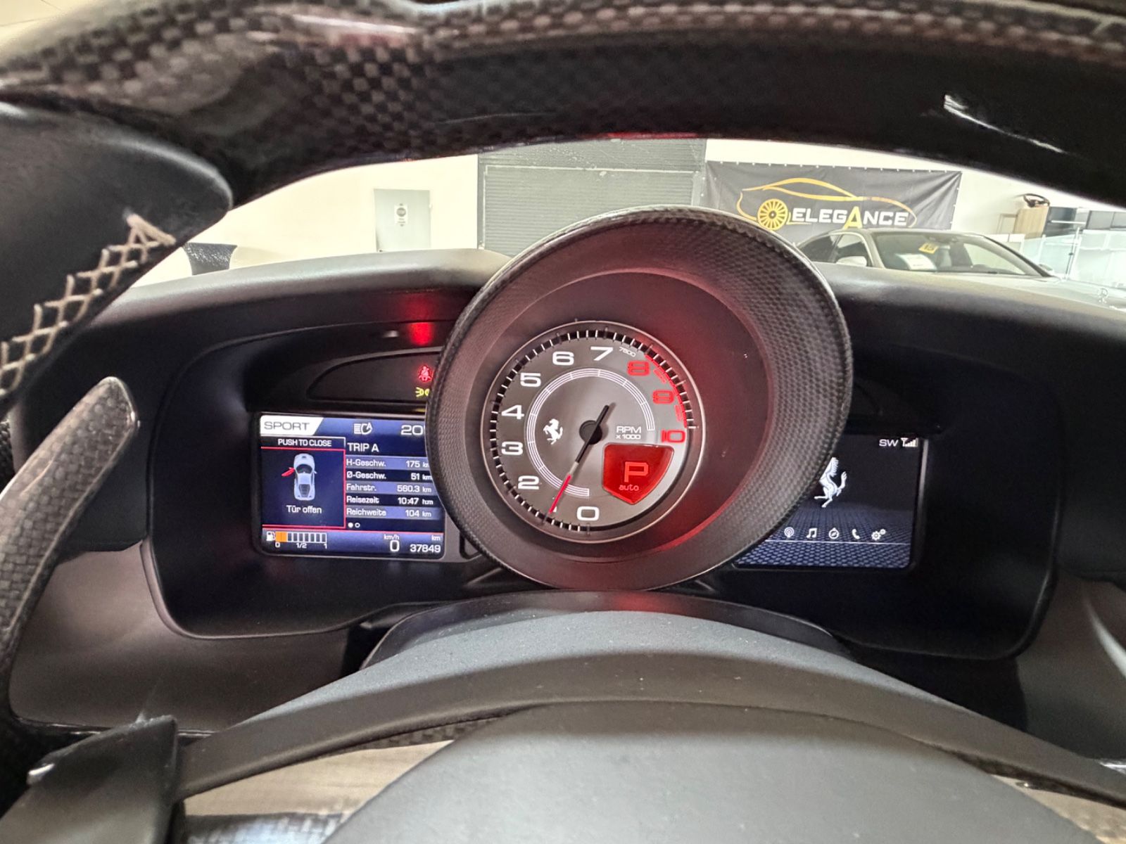 Ferrari F8 Carbon Paket/JBL/Lift