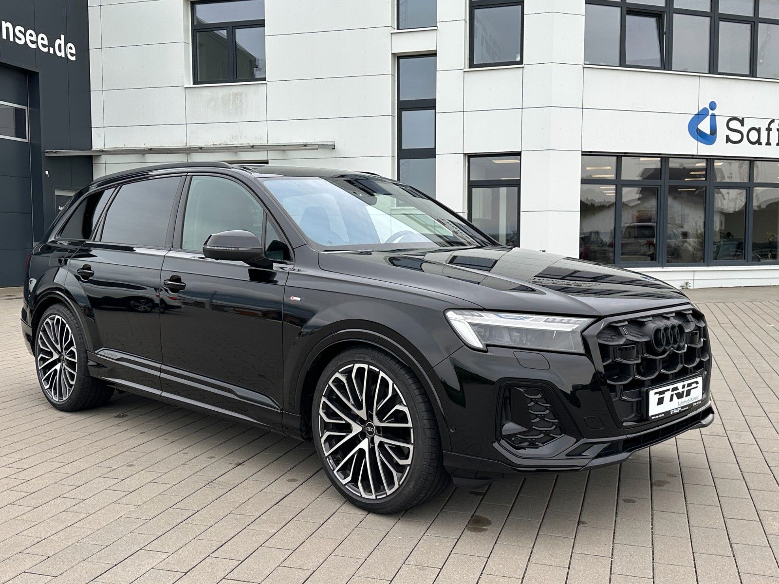 Audi Q7 50 TDI S line +AHK+STANDHEIZUNG+PANO+B&O