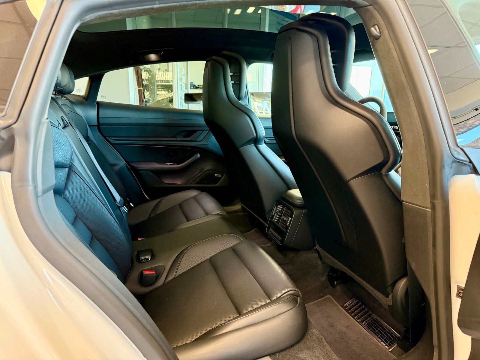 Porsche Taycan GTS Panorama/ACC/21Zoll/Keyless