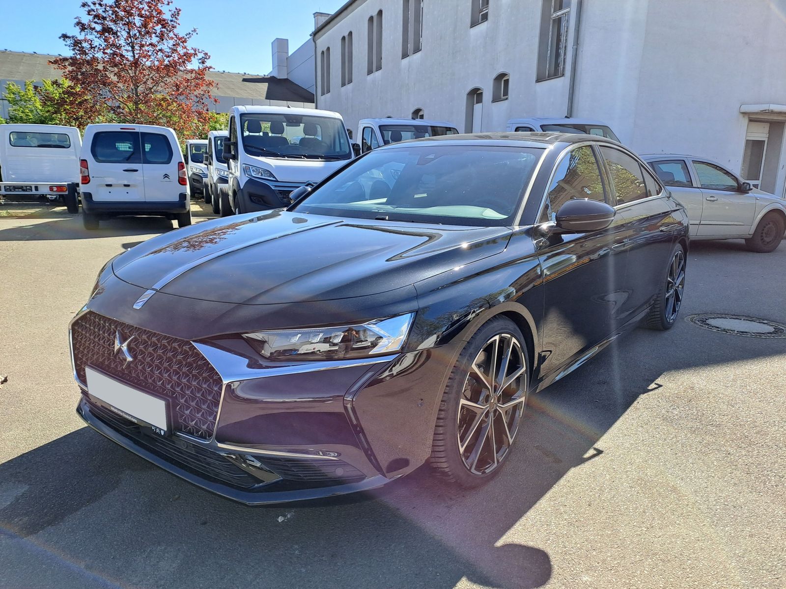 DS Automobiles DS9 E-Tense Hybrid 360 (Plug-In) Rivoli+