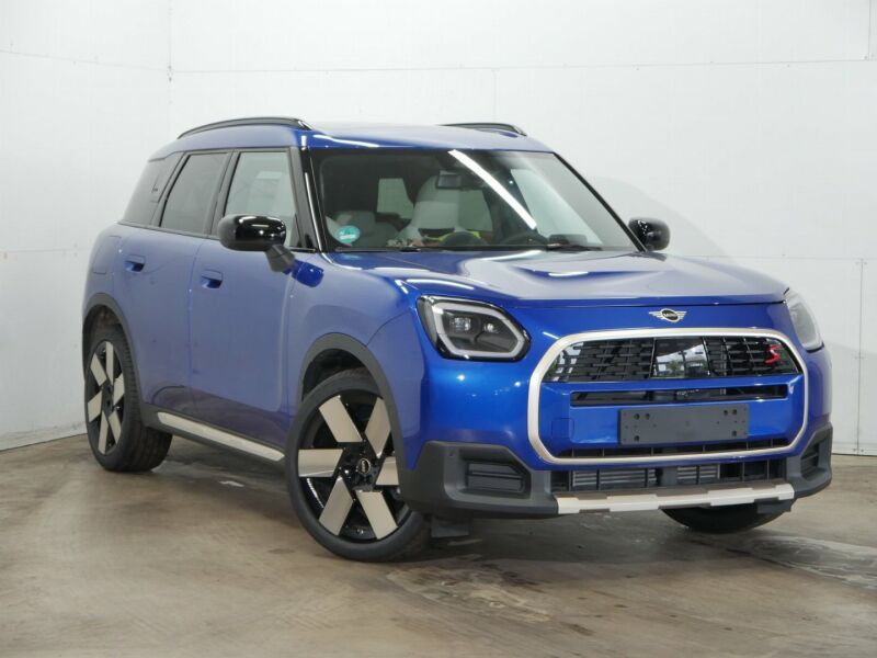 MINI Countryman S ALL4 Favoured Trim - Samsaru's Car Outlet
