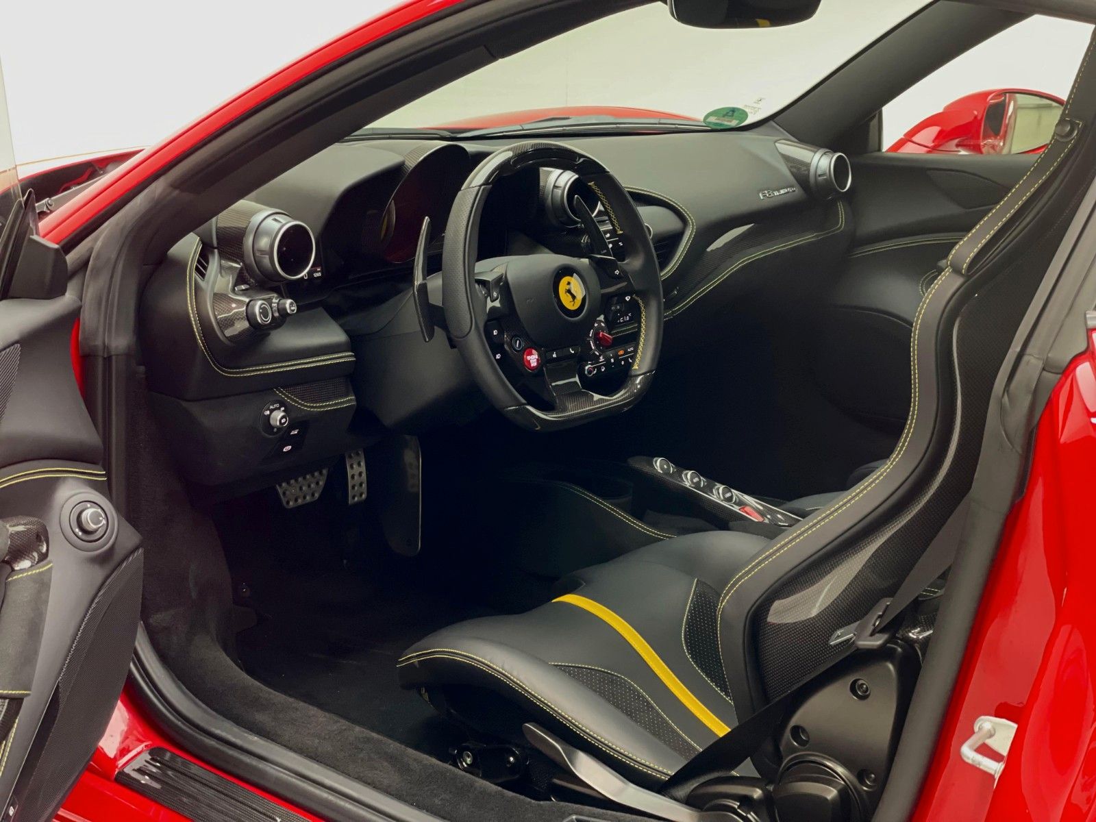 Ferrari F8 - Samsaru's Car Outlet