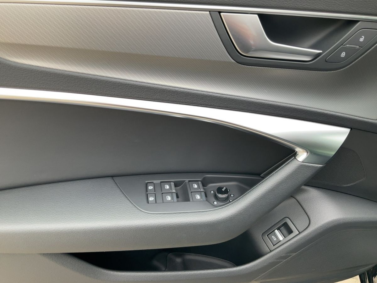 Audi A6 Avant 40 TDI QU S-TR DESIGN - Samsaru's Car Outlet