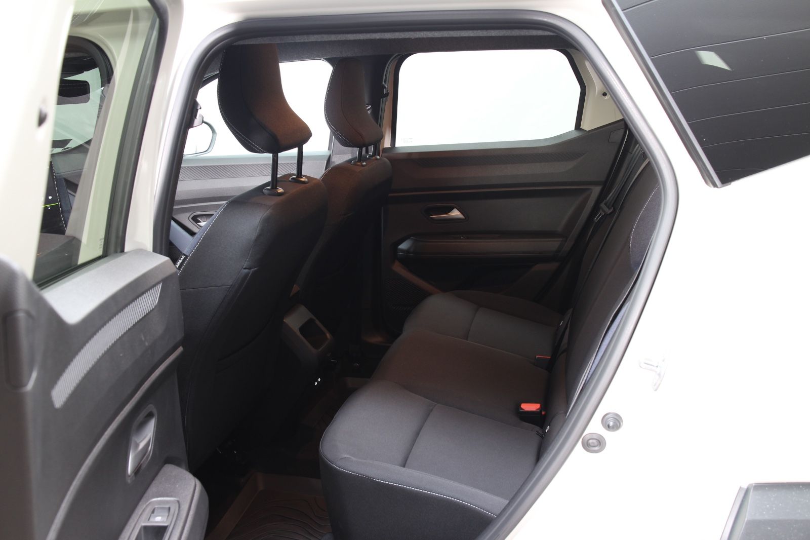 Dacia Duster III Hybrid 140 Journey - Samsaru's Car Outlet