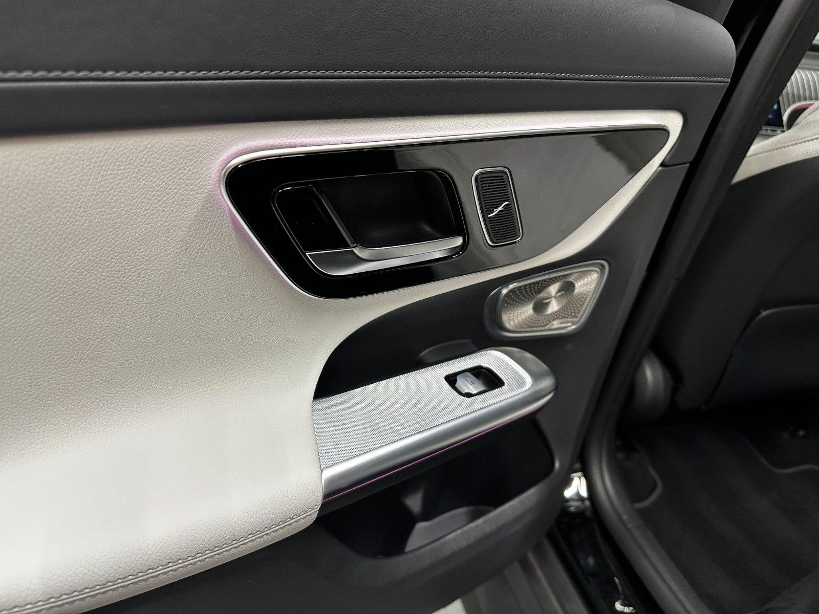 Mercedes-Benz GLC200 AMG LINE 4M *1.HAND*BURMESTER*PANO*360°*