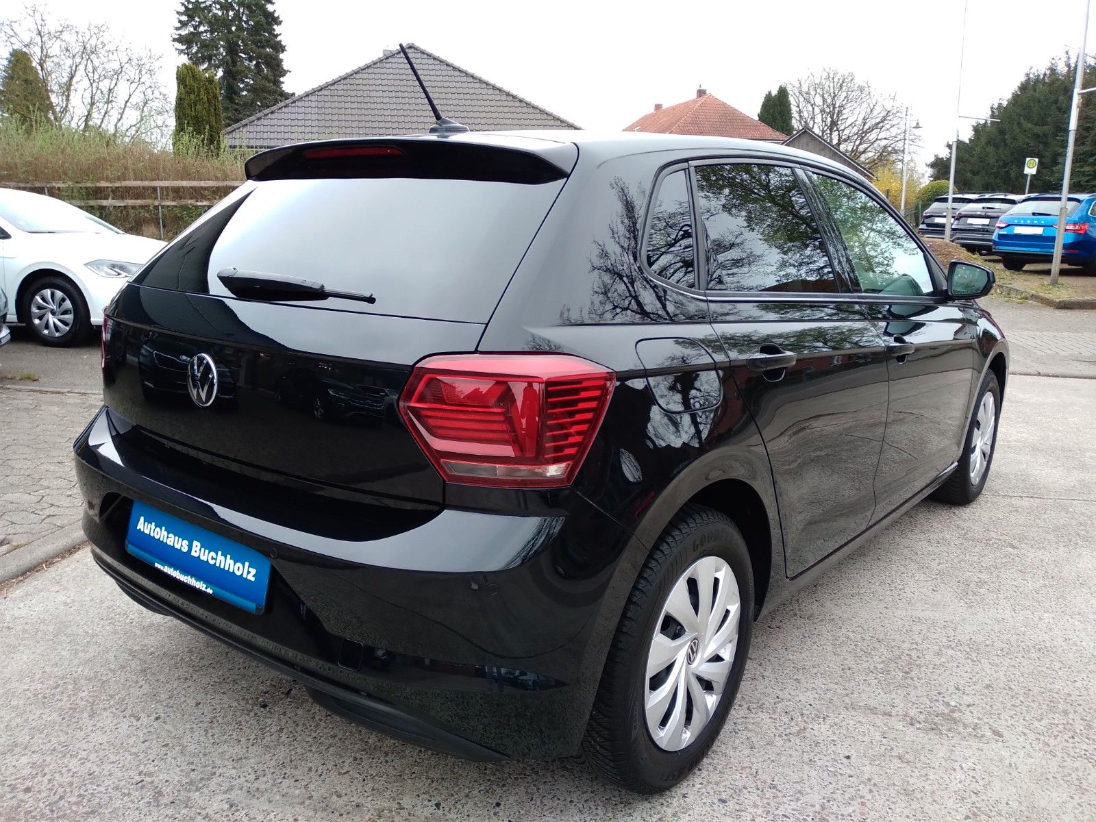Volkswagen Polo 1.0 TSI DSG Comfortline - Samsaru's Car Outlet