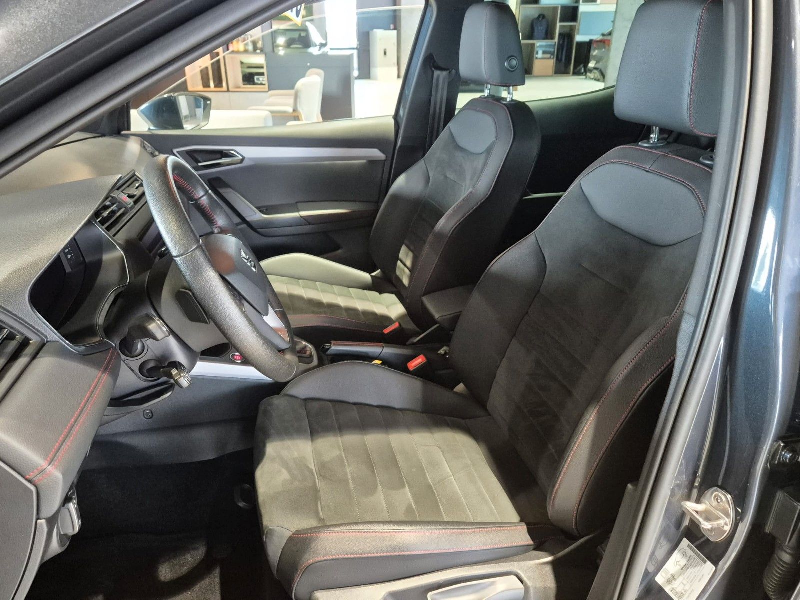 Seat Arona FR Black Edition 1.0 TSI 110 PS 7-Gang-DSG