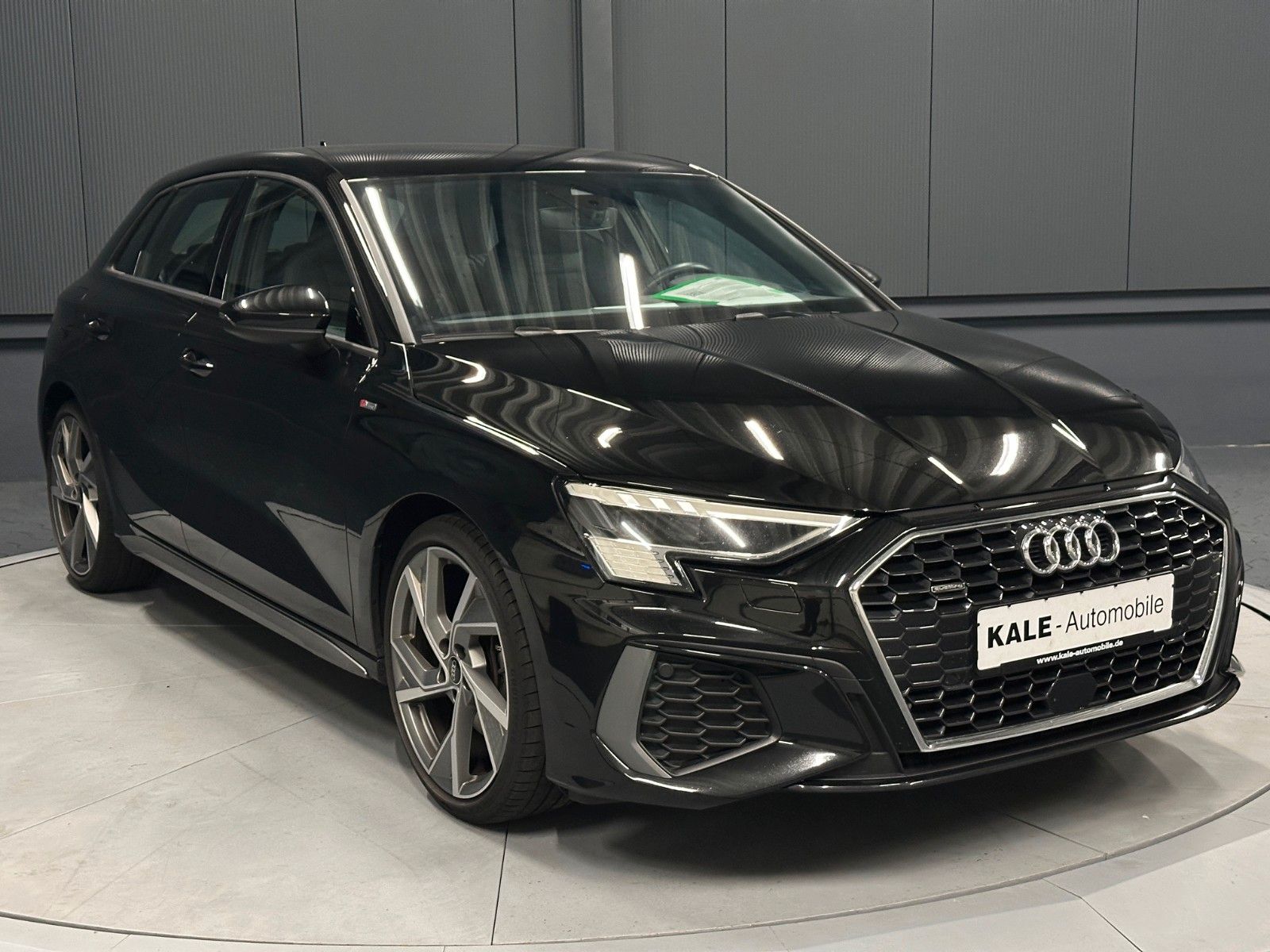 Audi A3 Sportback 40 TDI quattro S-Line*19Zoll*Matrix