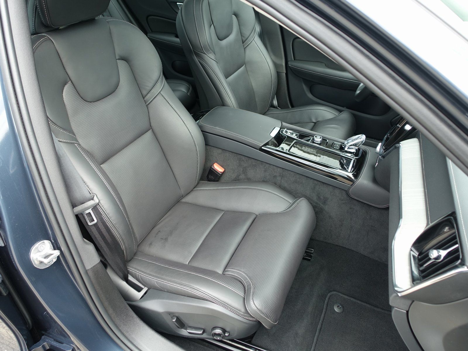 Volvo S60 Recharge Ultimate T8 AWD/B&W/360°/Head-UP