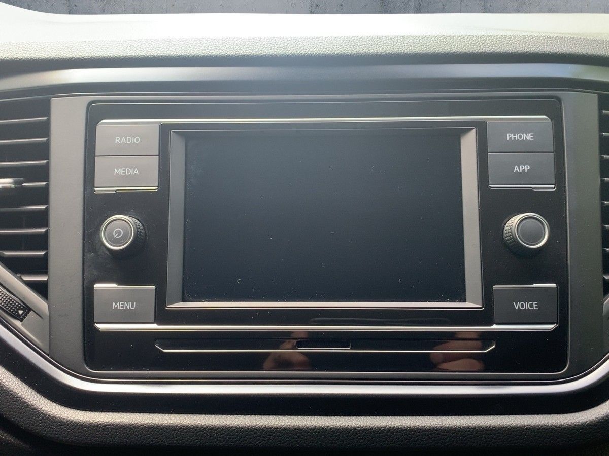 Volkswagen T-Roc 1.0 TSI - Samsaru's Car Outlet