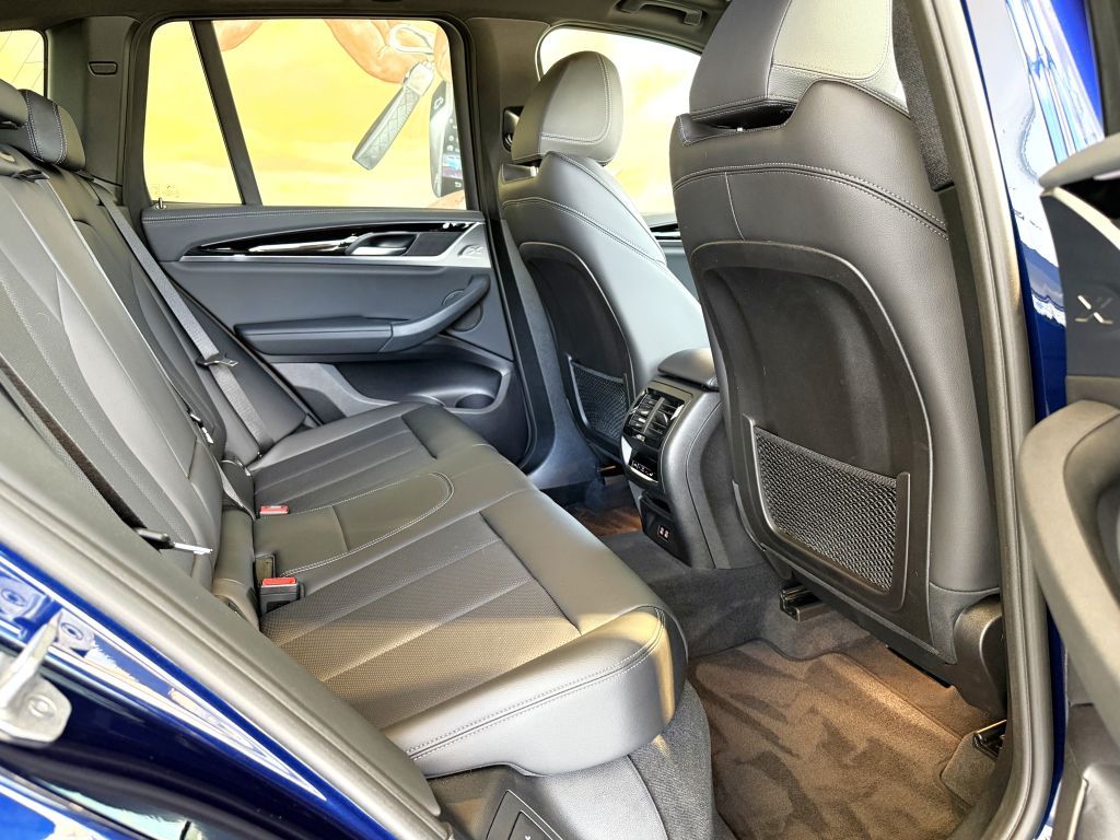 BMW X3 xDrive30d - Samsaru's Car Outlet