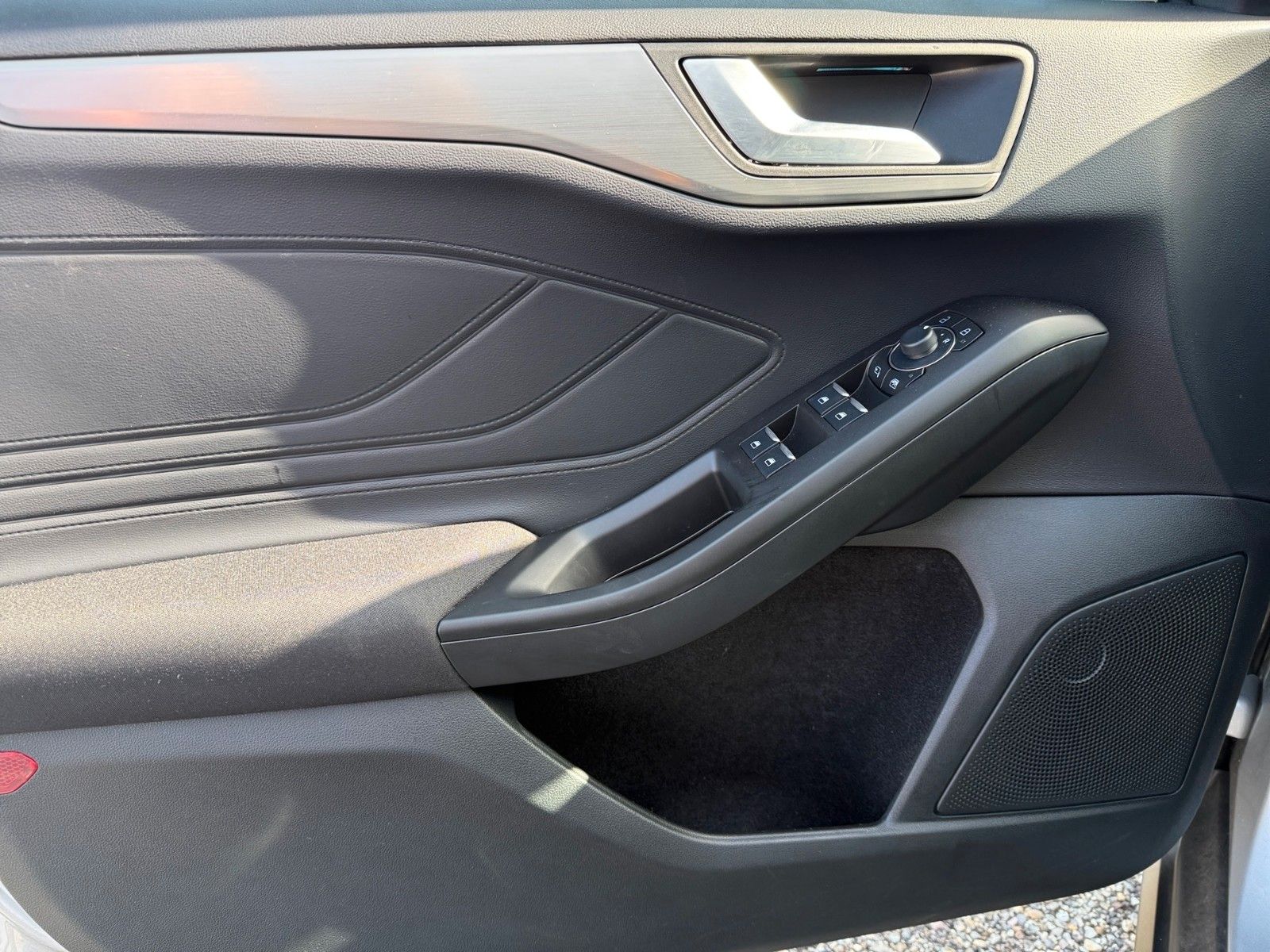Ford Focus 1.0 HYBRID AUT. Titanium X |ACC|ErgoSitze|