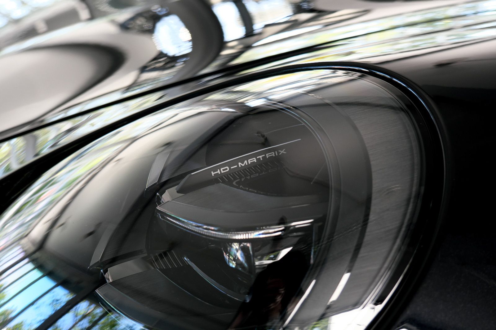 Porsche 992.2 Carrera 4 GTS T-Hybrid Sport-Design Titan