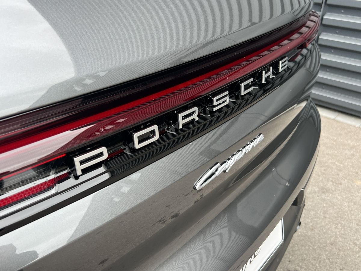Porsche Cayenne E-Hybrid | Luftfederung | Panorama |