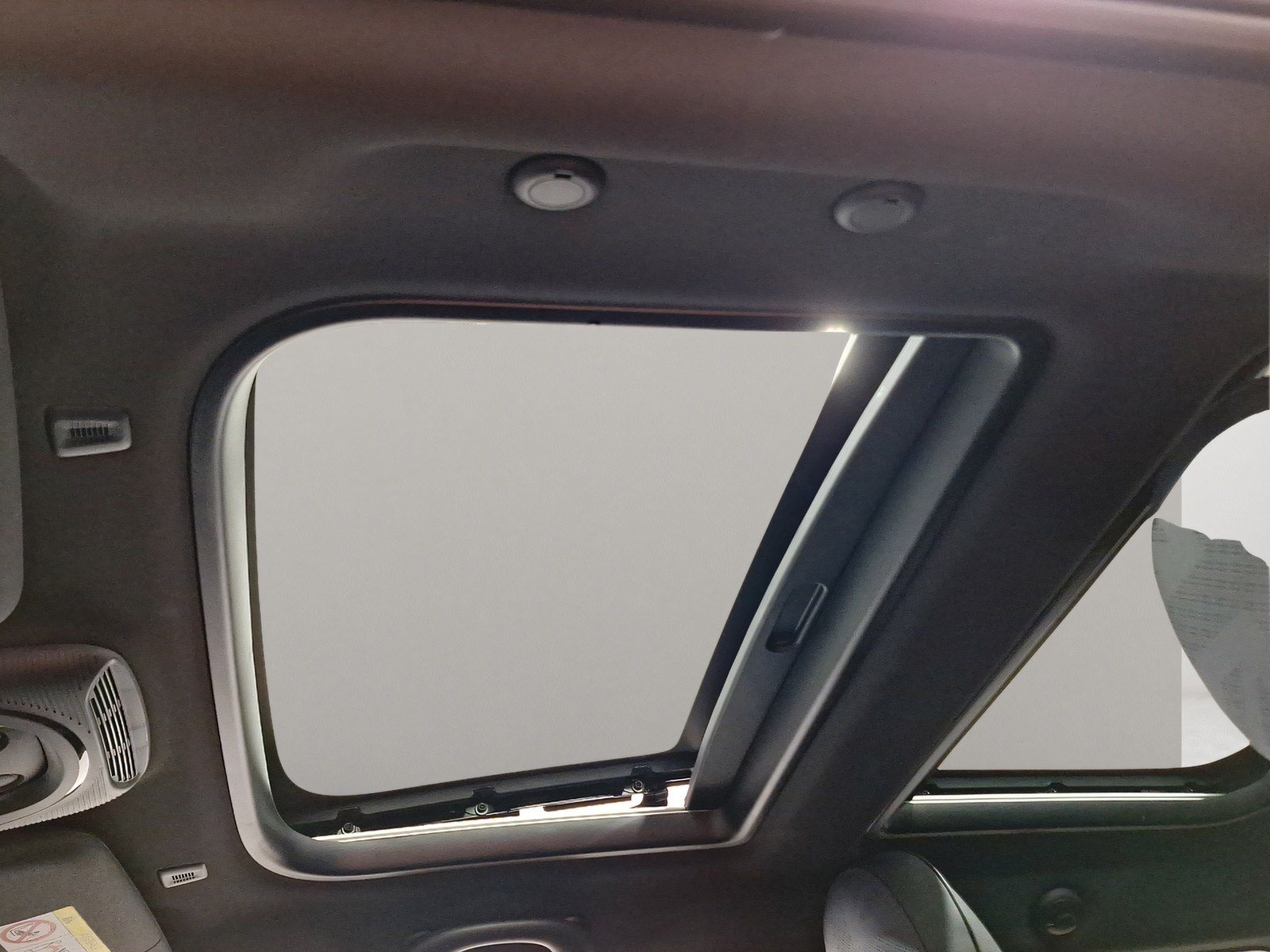 MINI Cooper SE - Samsaru's Car Outlet