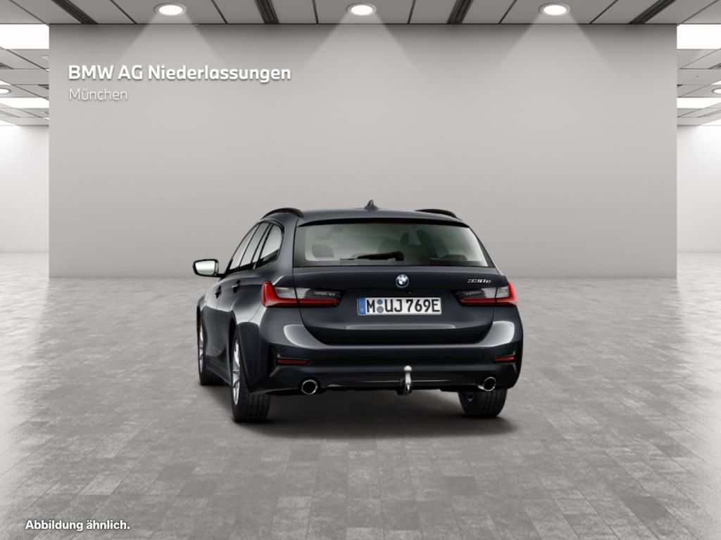 BMW 330e Touring Sport Line - Samsaru's Car Outlet