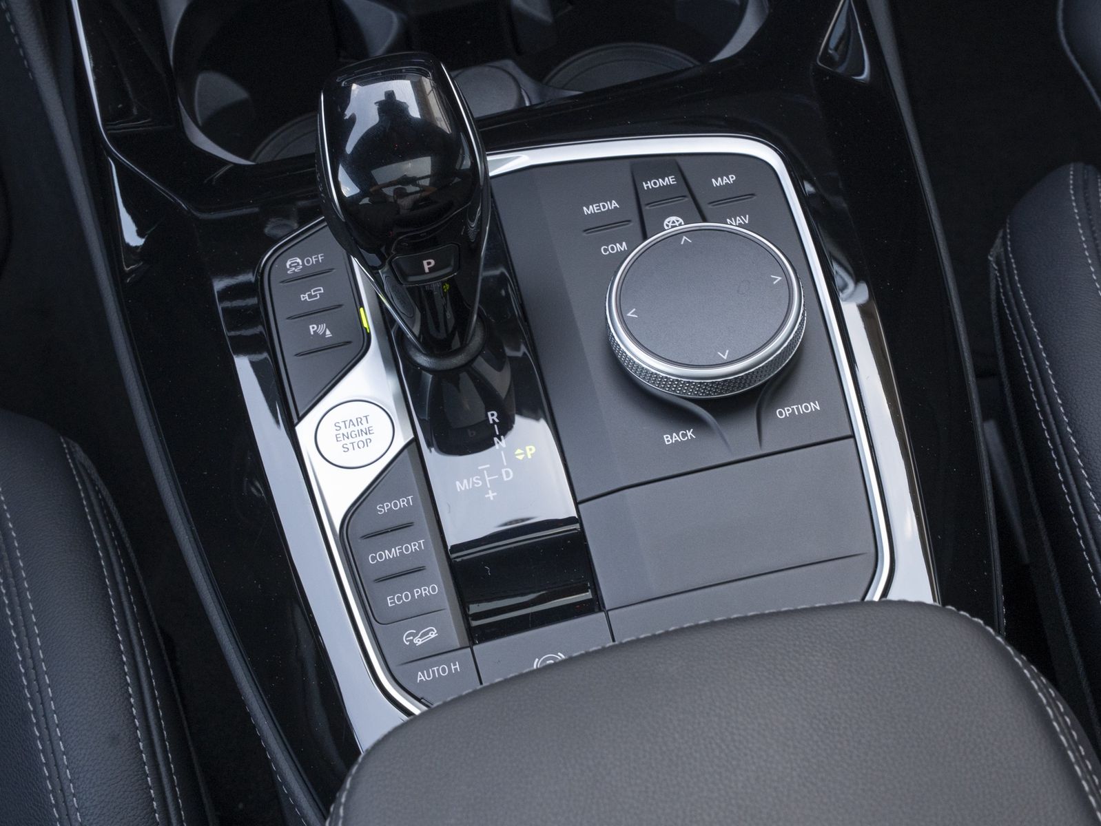 BMW X4 xDrive30d M-Sport DAPro PANO 360° HUD AHK el.