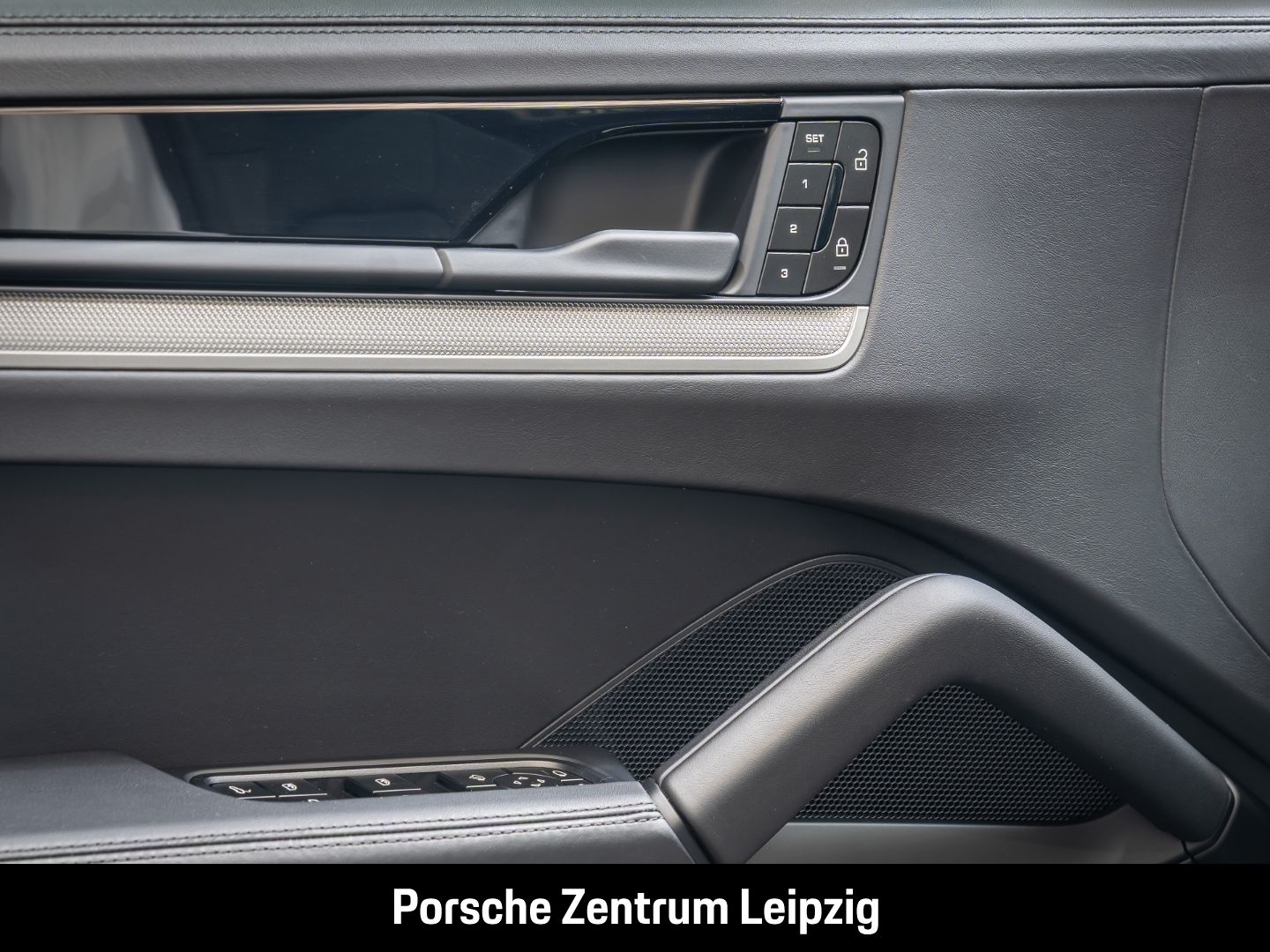 Porsche Cayenne S Coupe AHK Sportabgas InnoDrive HD-Matr