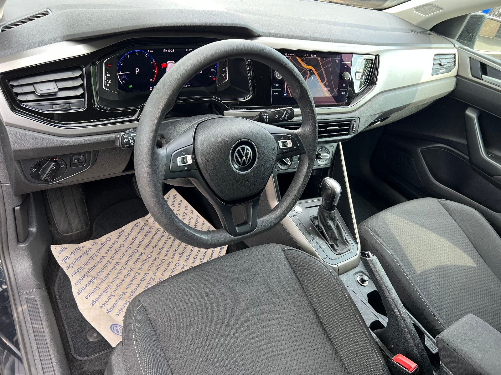 Volkswagen Polo VI Comfortline Aut. - Samsaru's Car Outlet