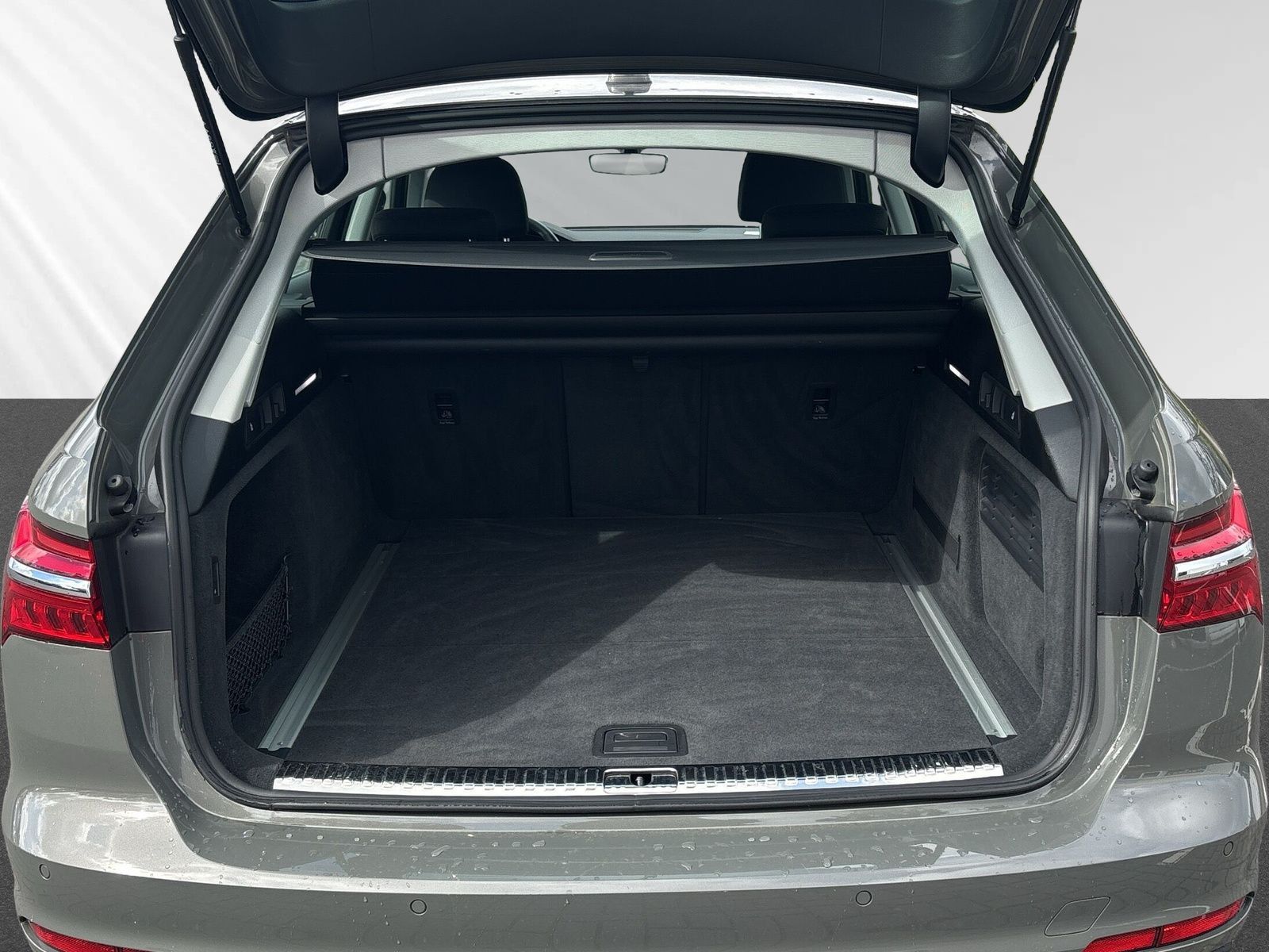 Audi A6 Avant 45 TFSI - Samsaru's Car Outlet