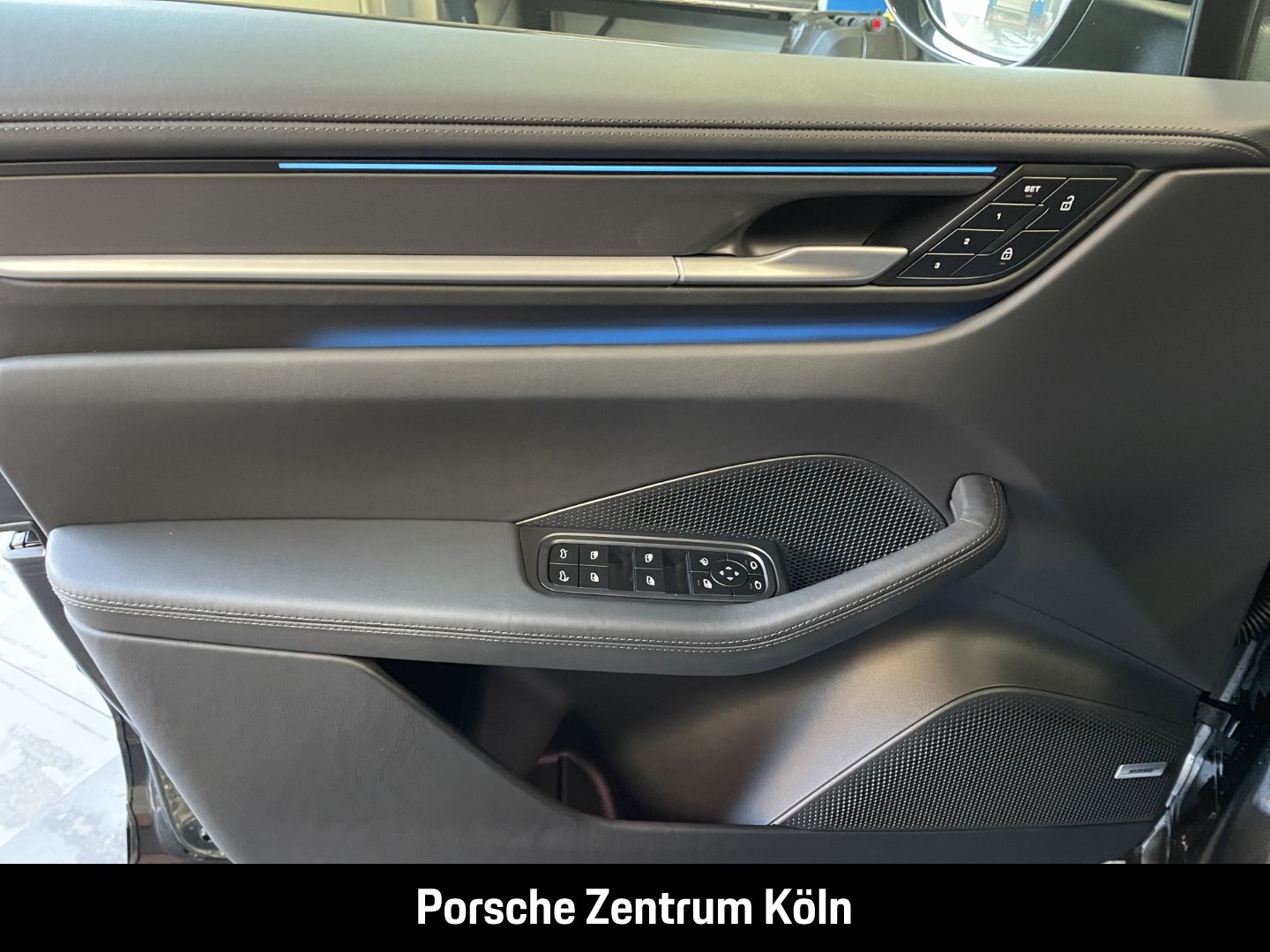 Porsche Macan 4S Electric Surround-View InnoDrive LED-Ma