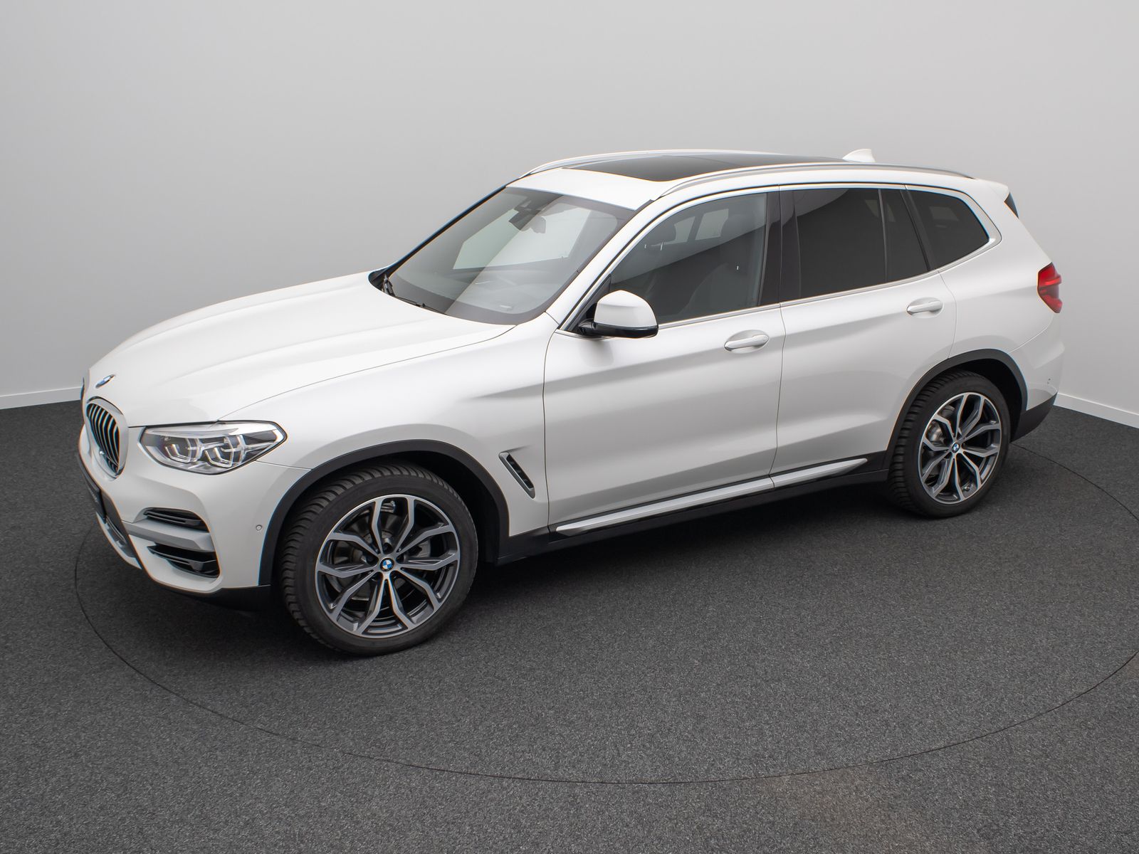 BMW X3 xD20d xLine - Samsaru's Car Outlet