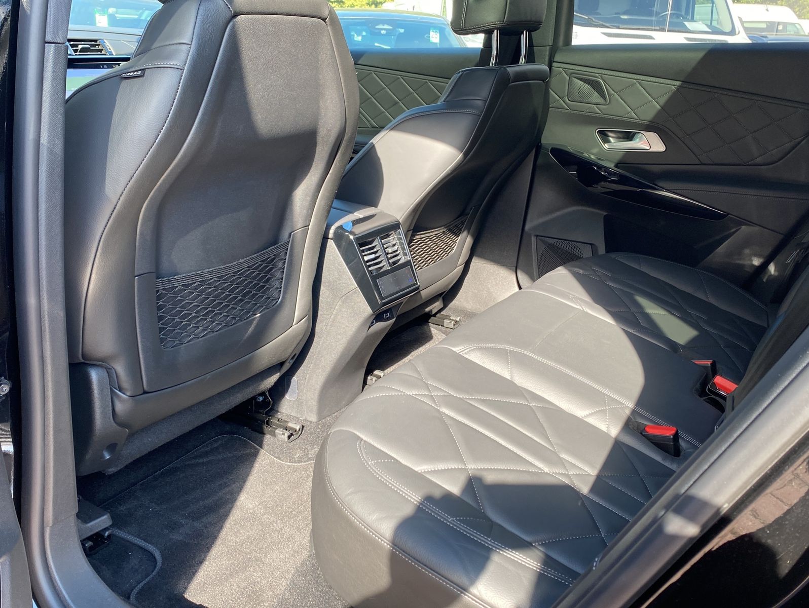 DS Automobiles DS7 Crossback 1.5 BlueHDI Rivoli*Pano*voll LED