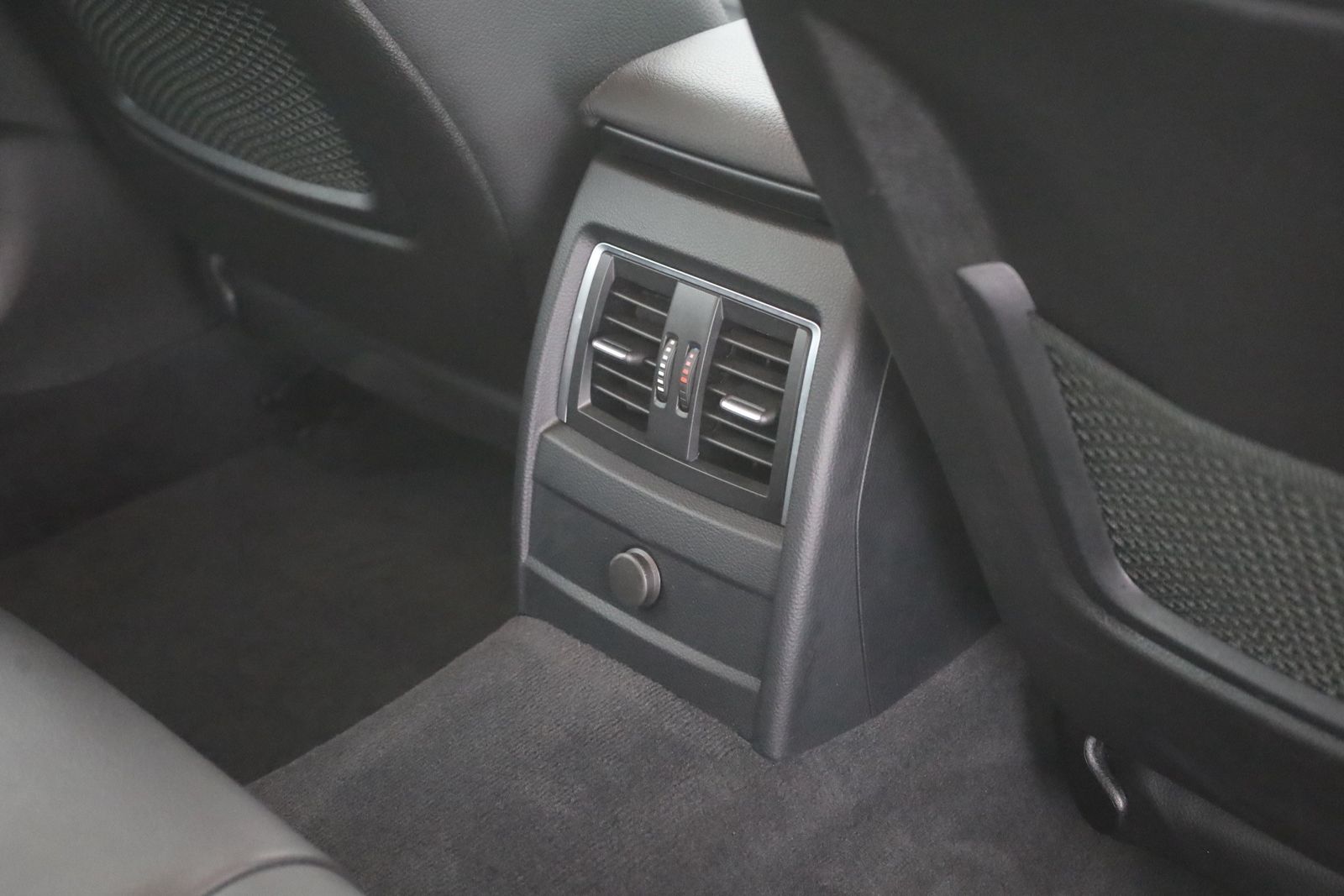 BMW 320i Gran Turismo - Samsaru's Car Outlet