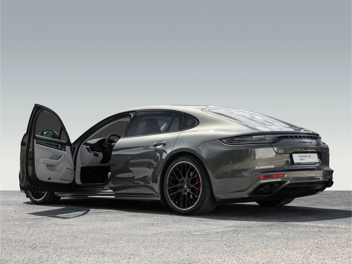 Porsche Panamera 4S Executive Sport Chrono Paket 21-Zoll