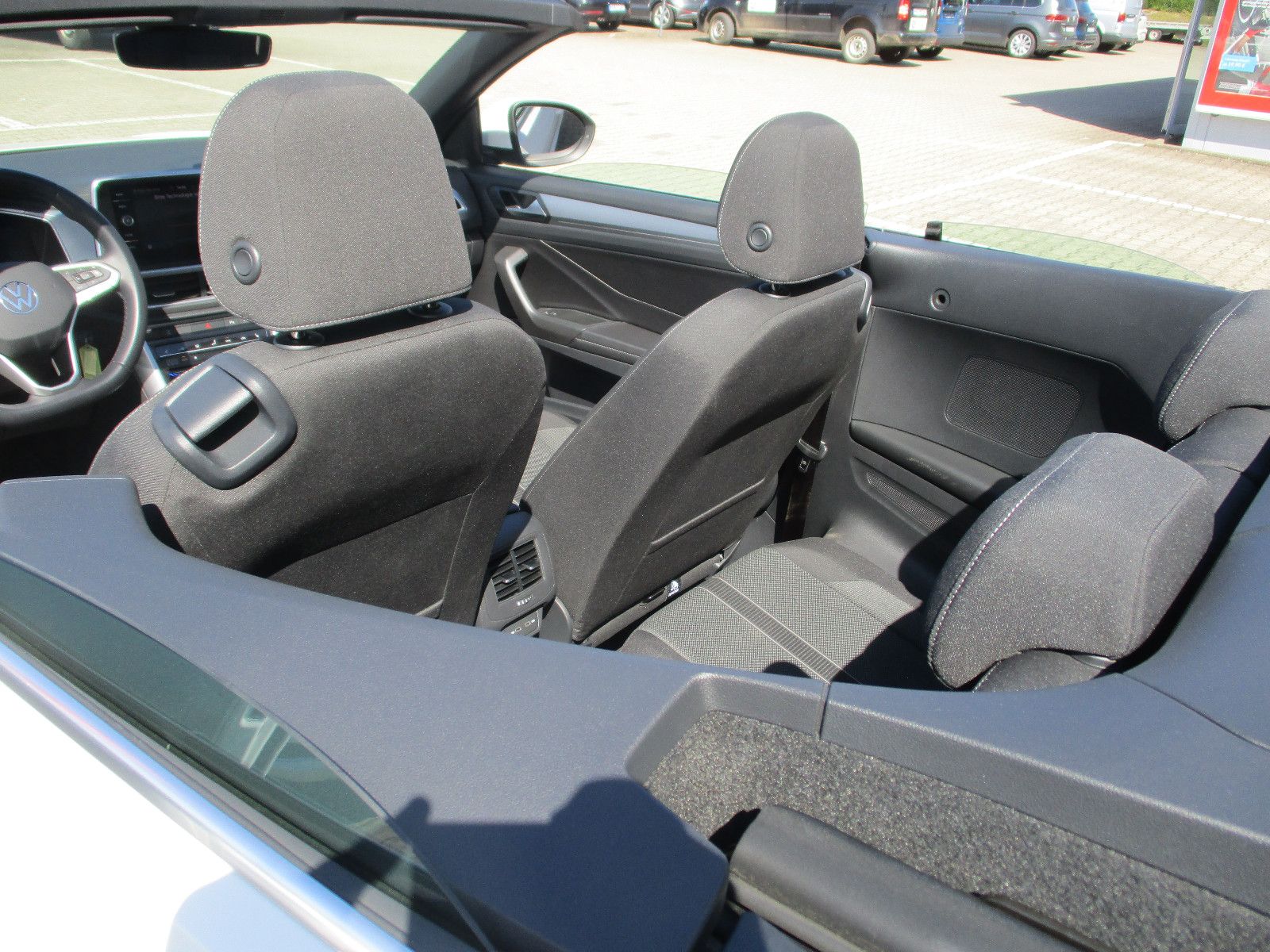Volkswagen T-Roc Cabriolet Style - Samsaru's Car Outlet
