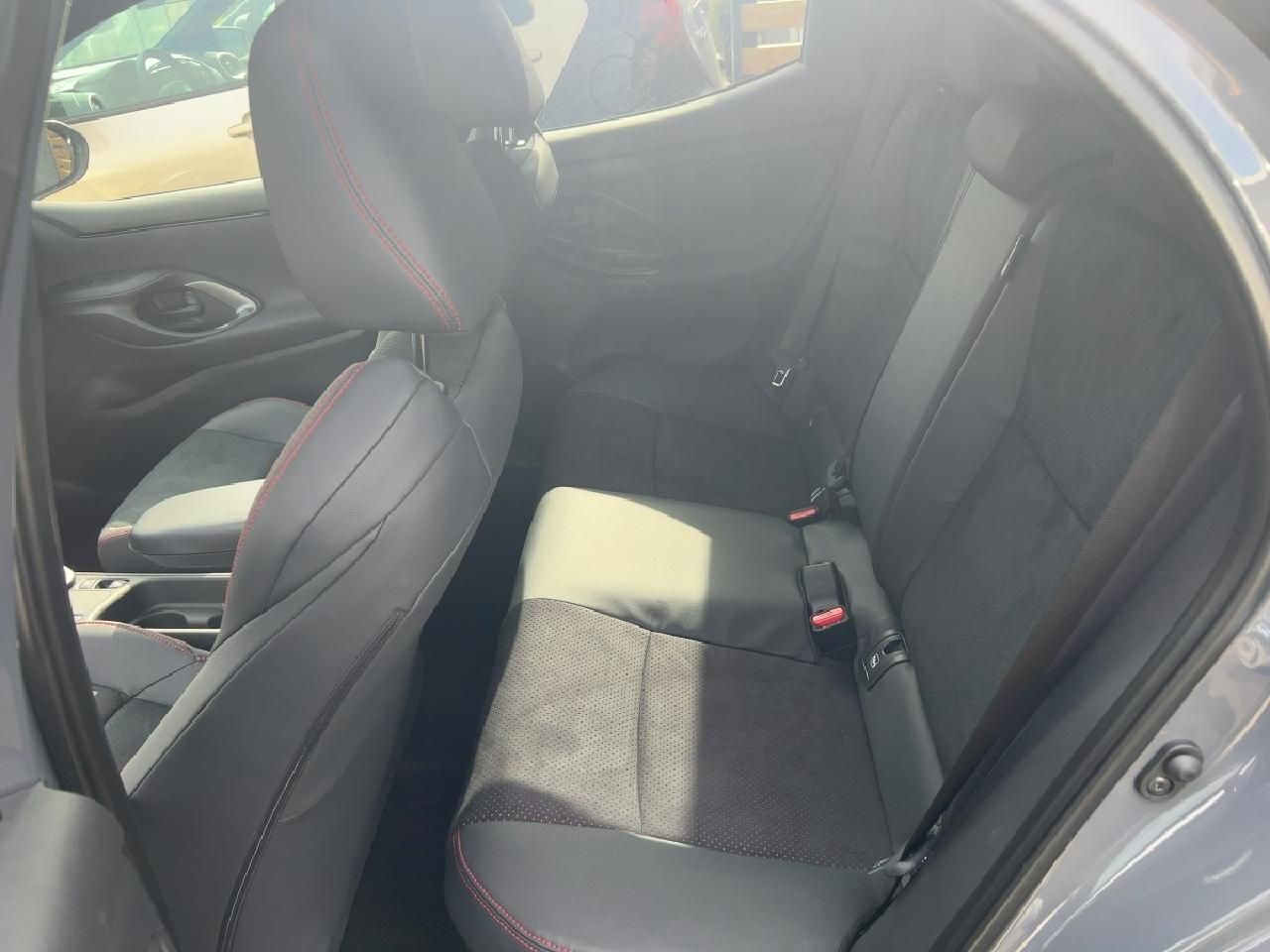 Toyota Yaris 1,5 Hybrid GR Sport *HUD *JBL*RCAM *PDC*