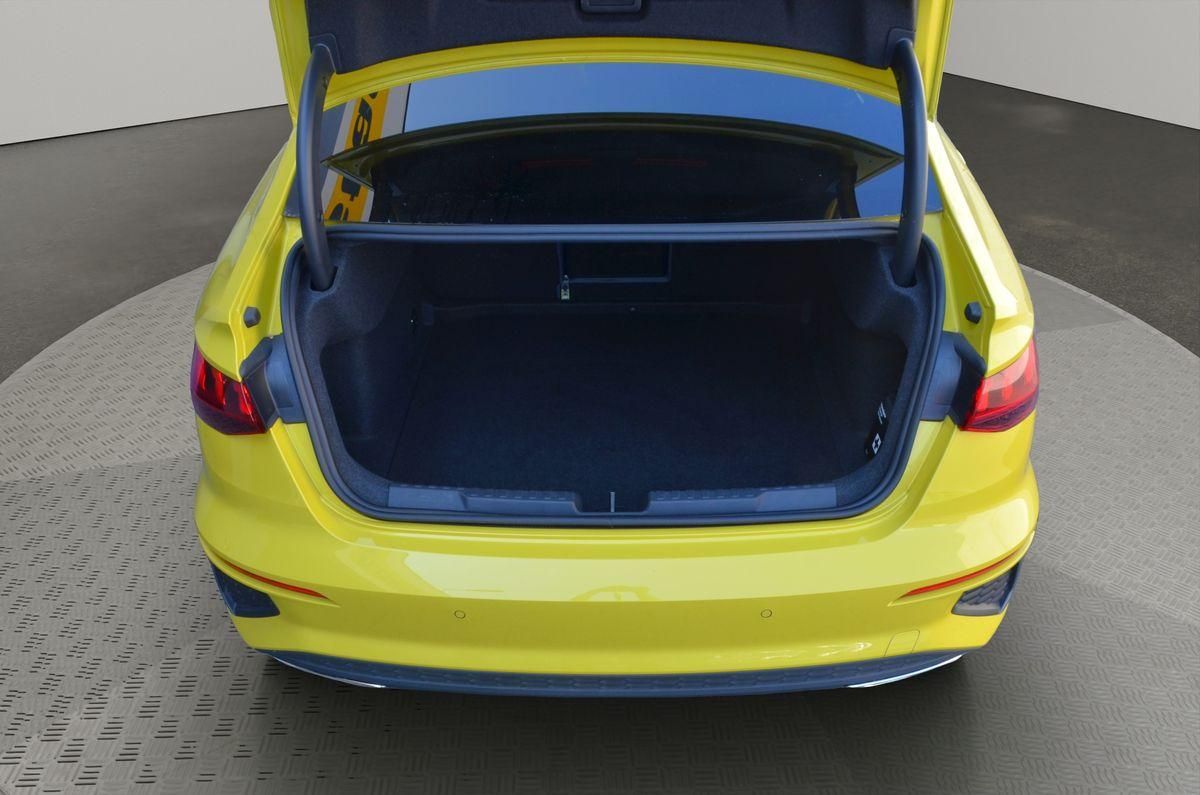 Audi A3 40 TDI qua S-Tronic S-line - Samsaru's Car Outlet